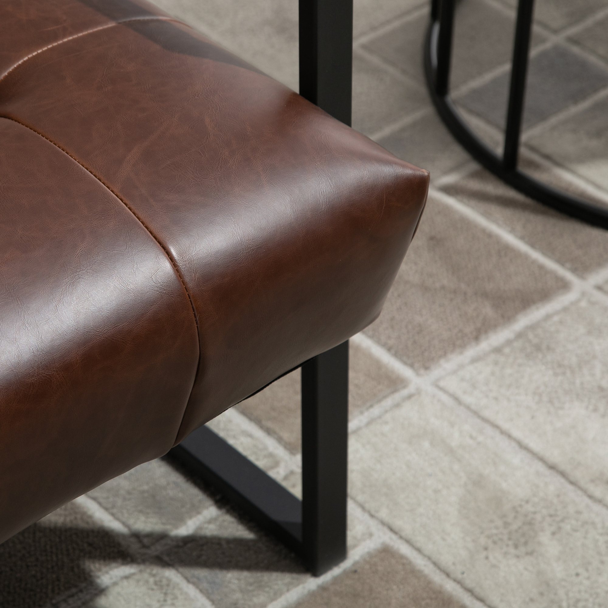 Fauteuil Chesterfield – Assise capitonnée – Style élégant