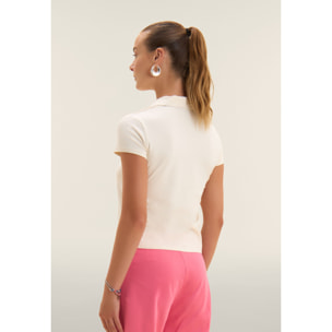 T-shirt Manica Corta con Scollo a V e Collo a Camicia