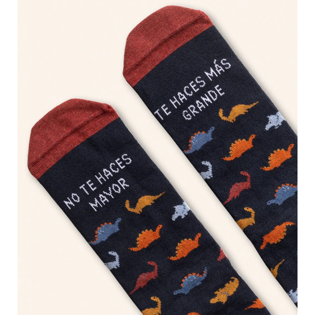 Calcetines "No te haces mayor, te haces más grande"