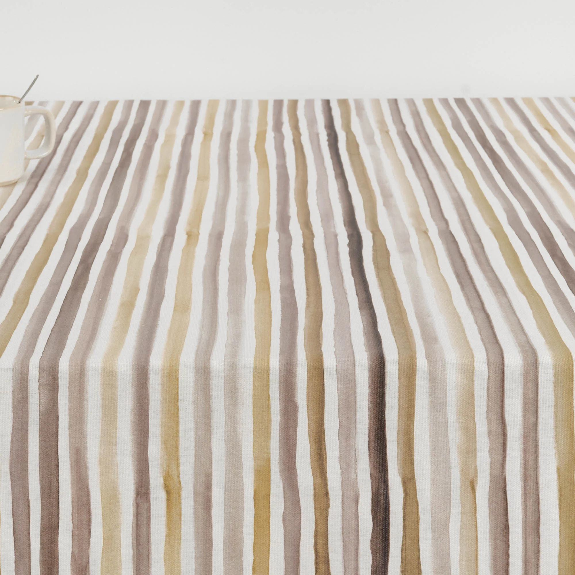 Nappe en résine anti-taches Naiara Marron