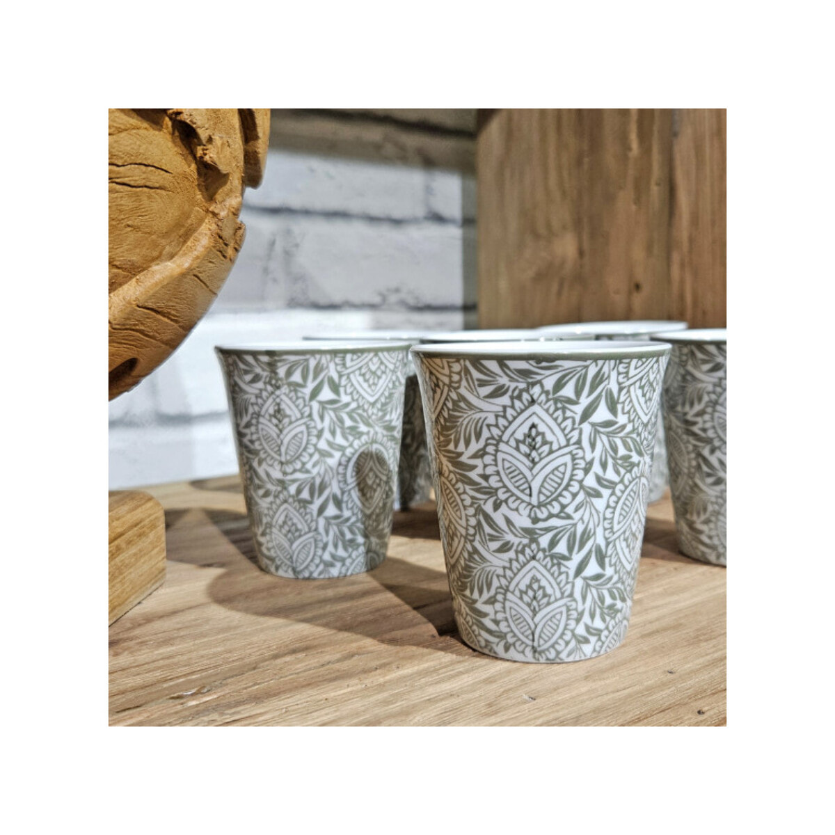6 tasses à café 9 cl en porcelaine grise et motifs floraux - CAMILLE