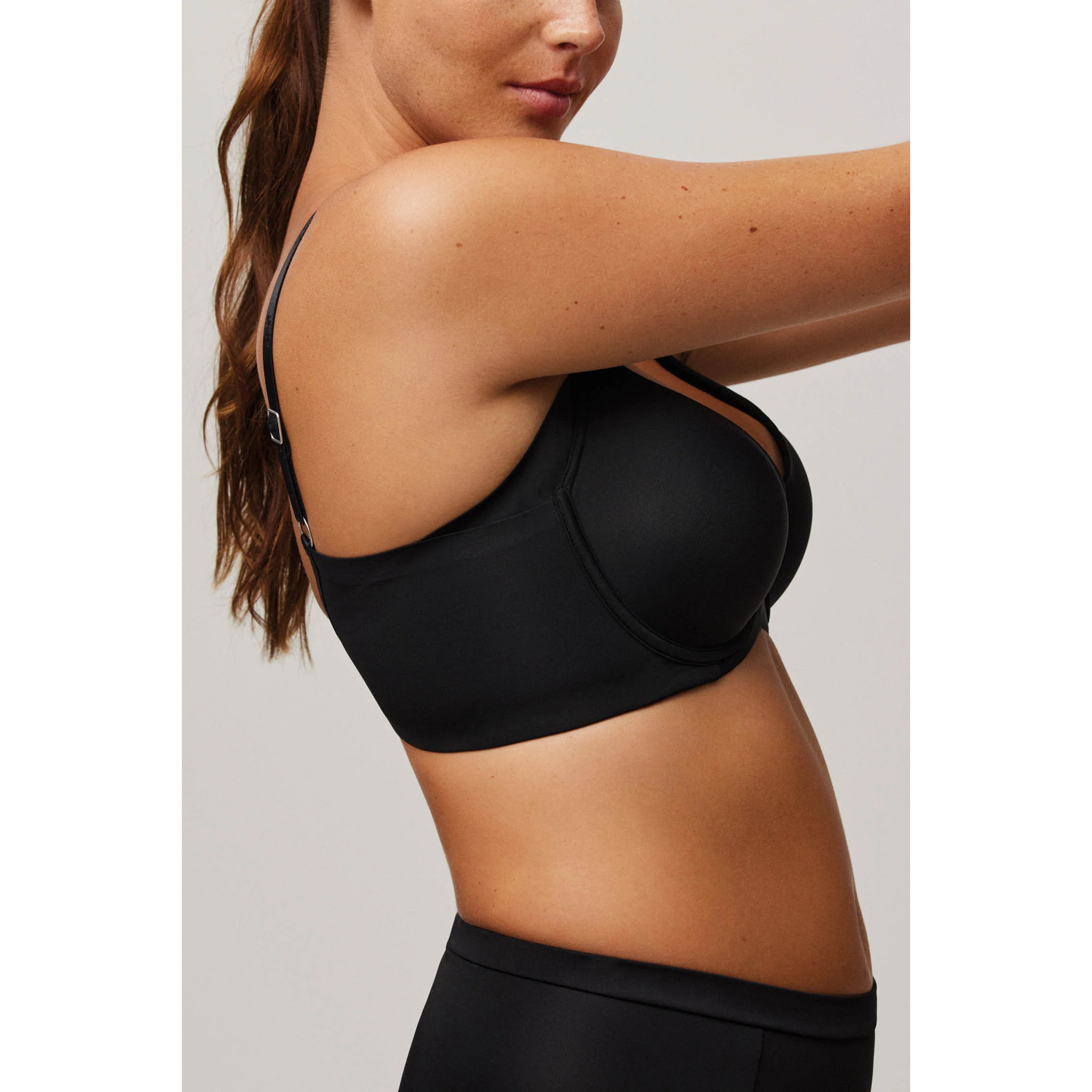 Reggiseno imbottito con ferretto nero coppe C D ed E