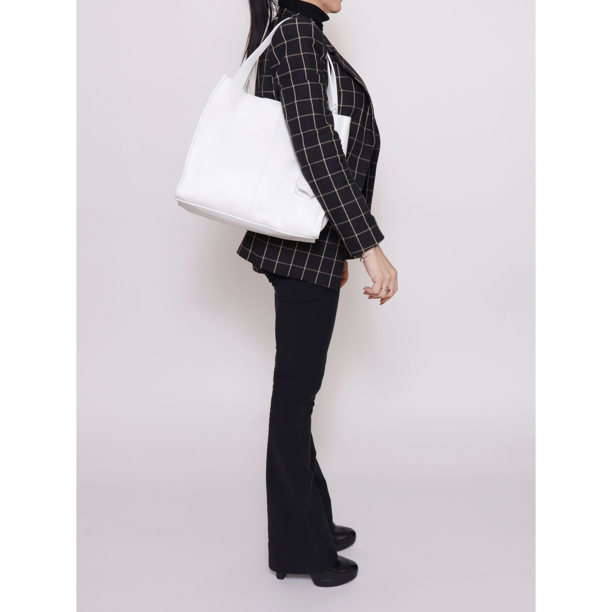 Borsa a spalla  da donna In Vera pelle Made in Italy 34x32x11 cm