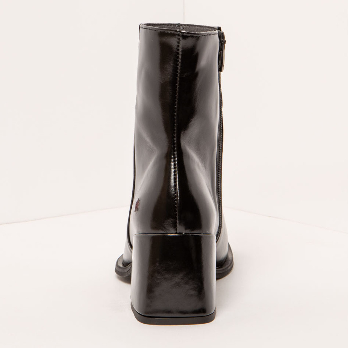 Botines 1706 NAPPA SHINNY BLACK/ VERONA color Black