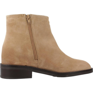 Botines Mujer de la marca GEOX  modelo D LARYSSE MARRON CLARO