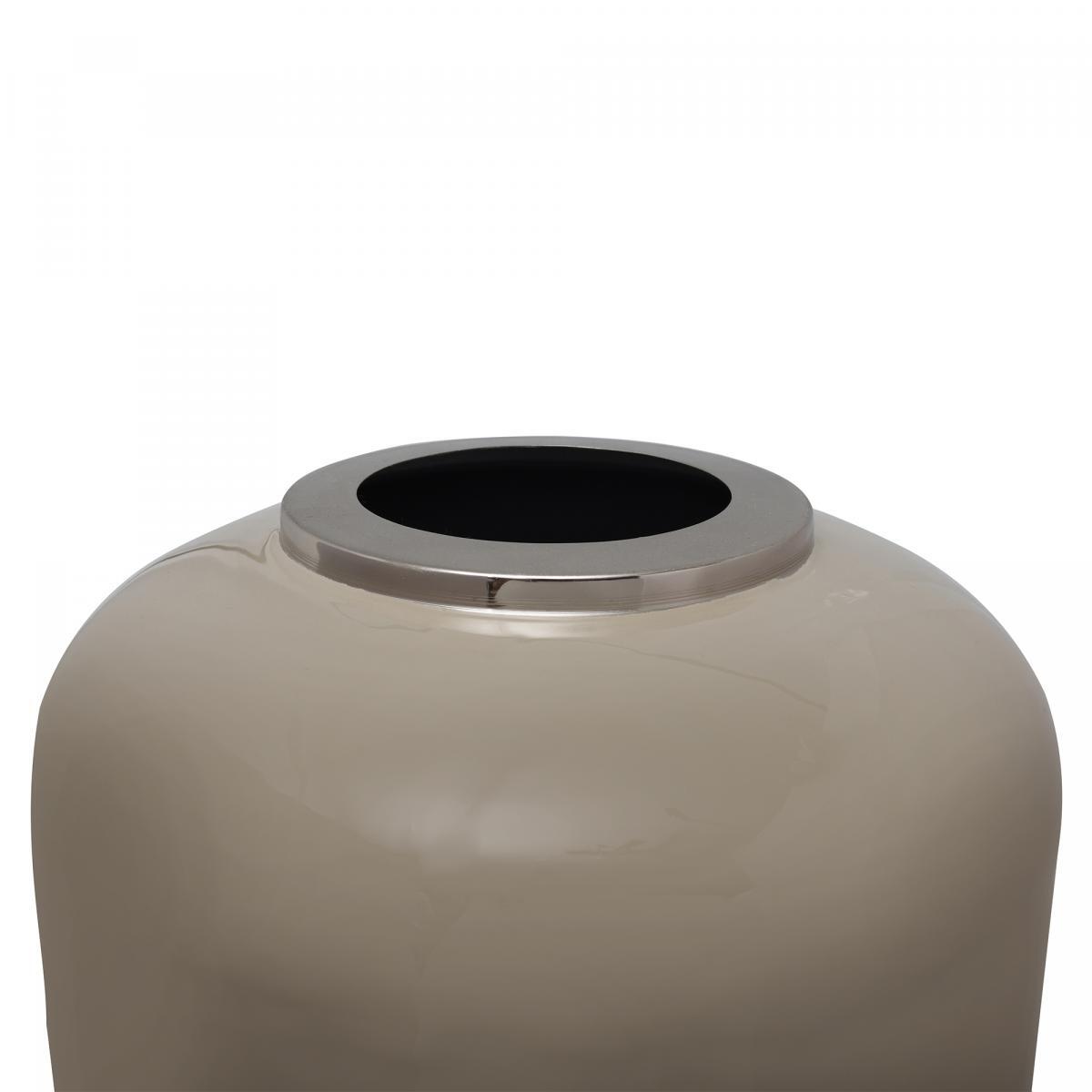 Vase fait à la main en fer LAJE
