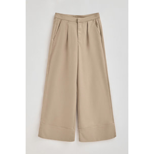 Pantalón camel de corte ancho con detalles Polo Club