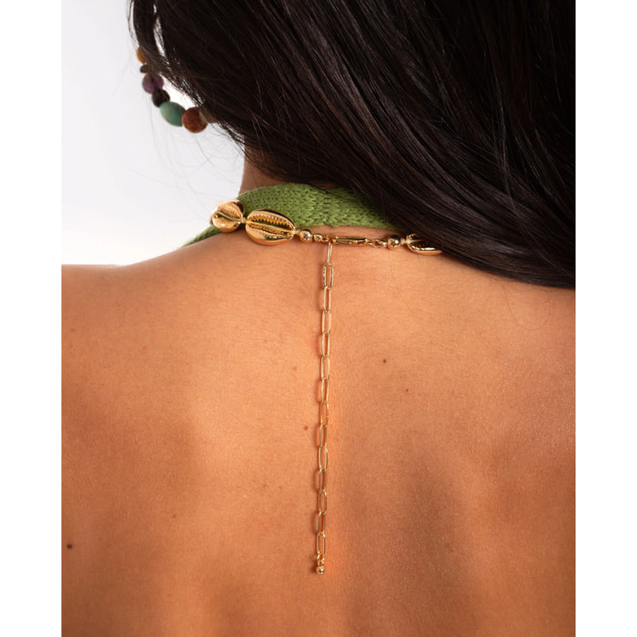 Collar dorado de mujer