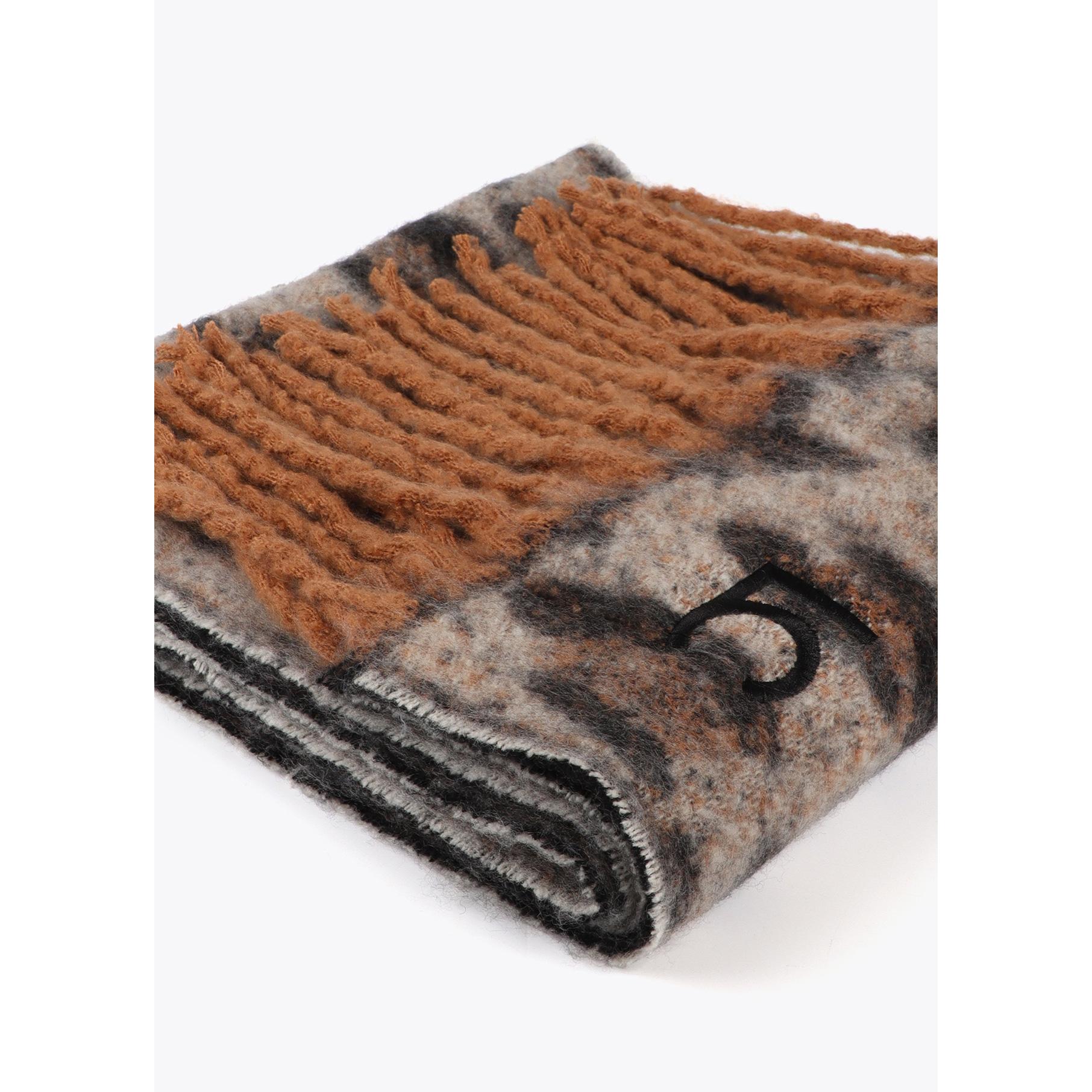 Sciarpa Animalier con Frange