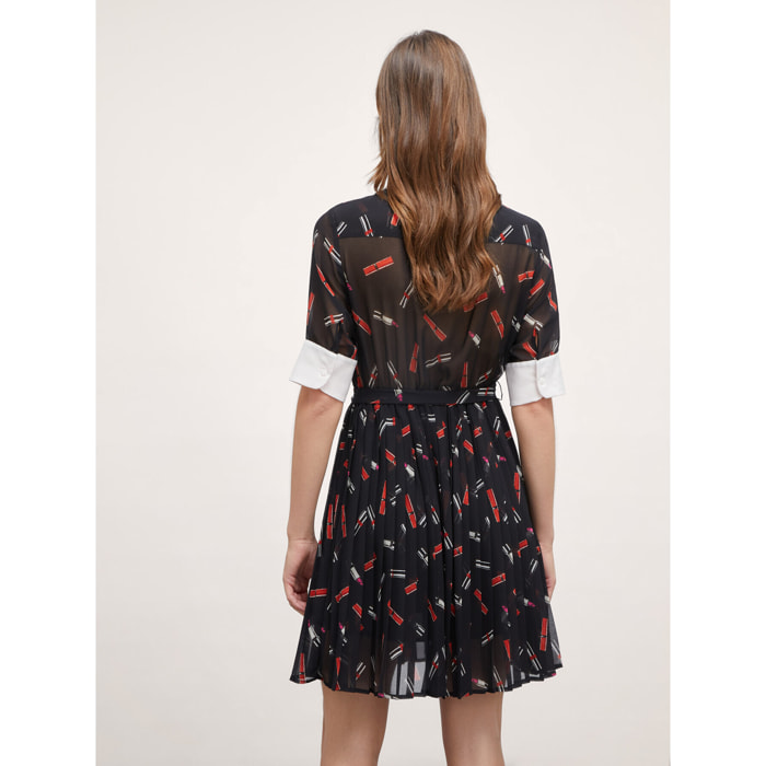 Motivi - Vestido camisero de georgette con estampado de pintalabios - Negro