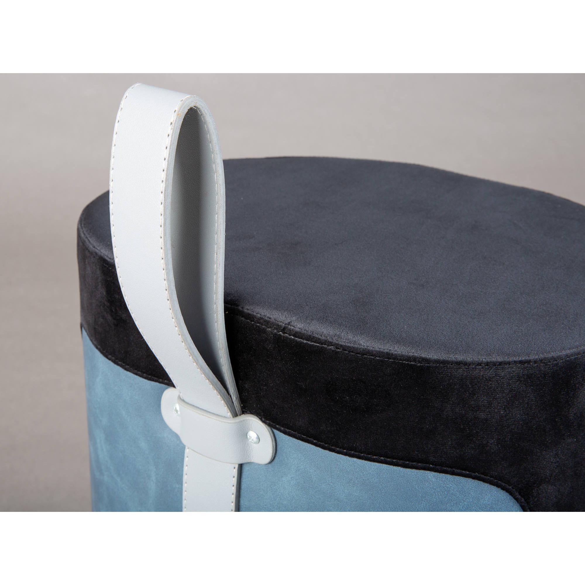 Pouf in velluto nero e azzurro con maniglia in ecopelle, cm 38x32.5x43