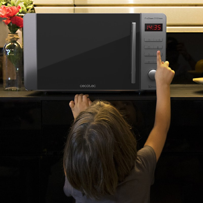 Cecotec Micro-ondes de 20 L avec grill ProClean 5110 Inox
