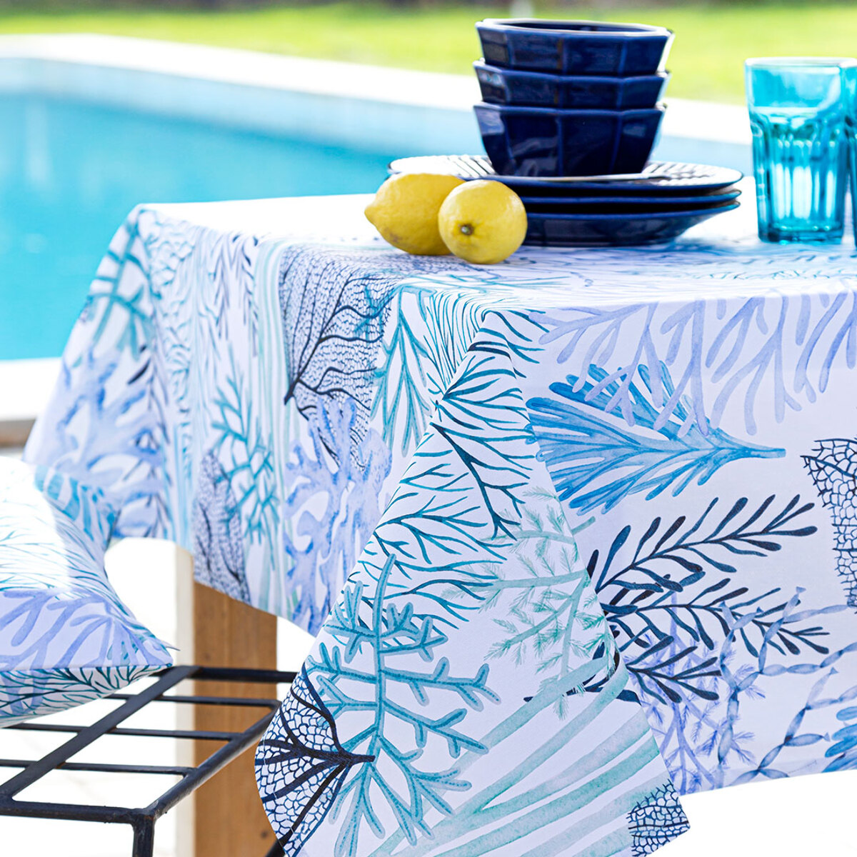 Nappe enduite anti-taches en coton ARRECIFE - plusieurs tailles disponibles -