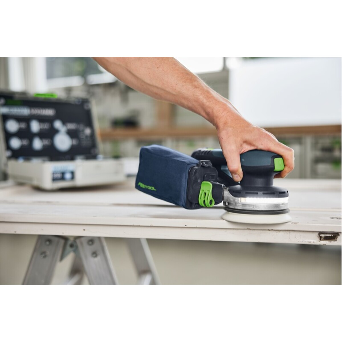Ponceuse excentrique sans fil ETSC 2 125 4,0 I-Plus - FESTOOL -avec 2 batteries 18V 4.0 Ah - chargeur - Systainer - 577736