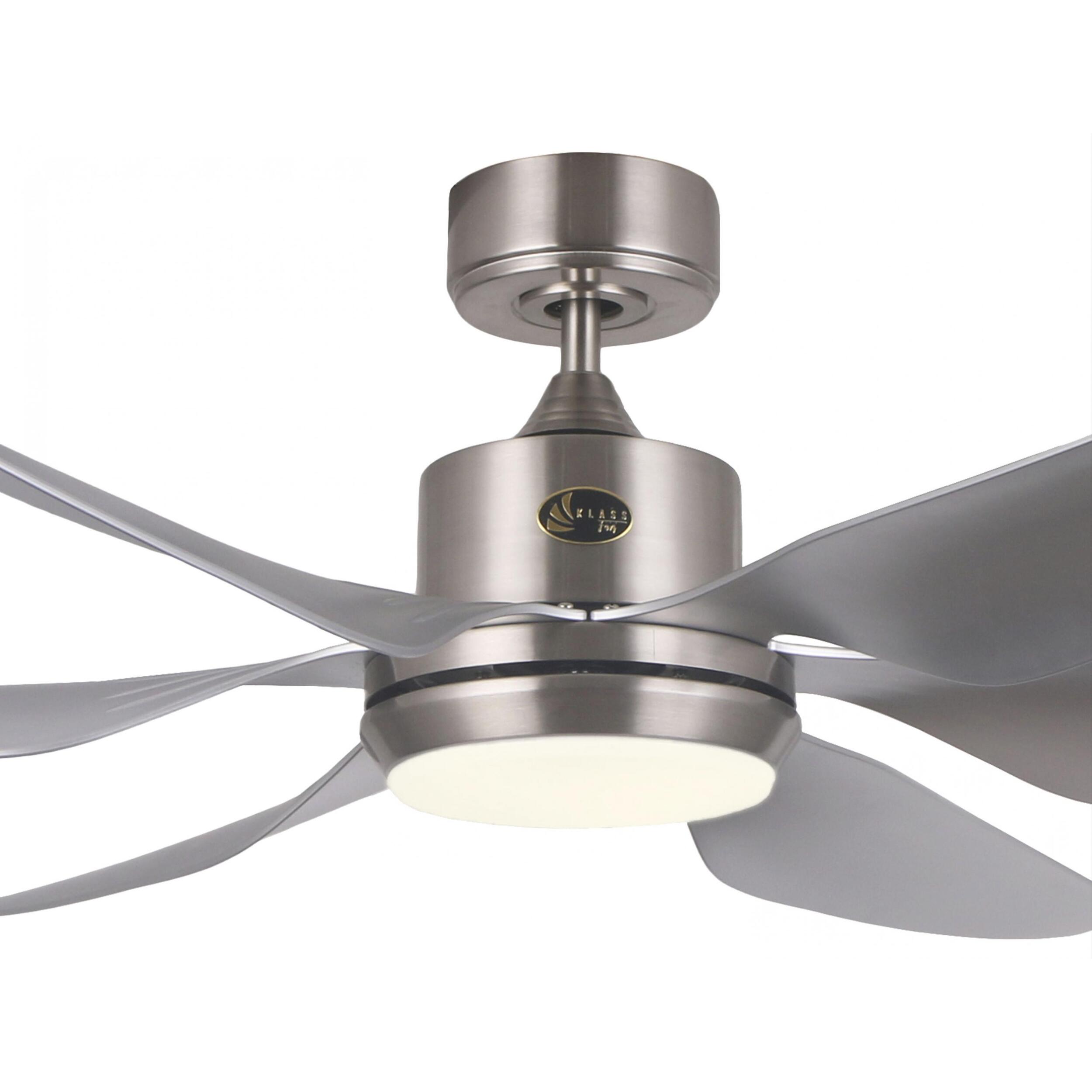 Ventilateur de plafond DC argenté avec pales de 166cm et lumière pour 60m2