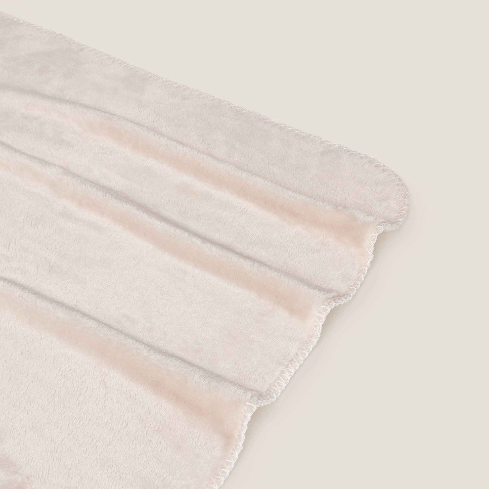 Mantita polar de tacto suave Gali color marron beige Poliéster