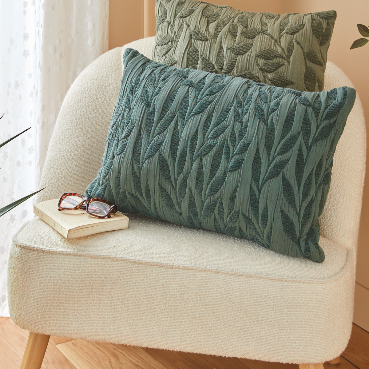 Coussin motif jacquard "Lehto" coton vert clair 50x50cm