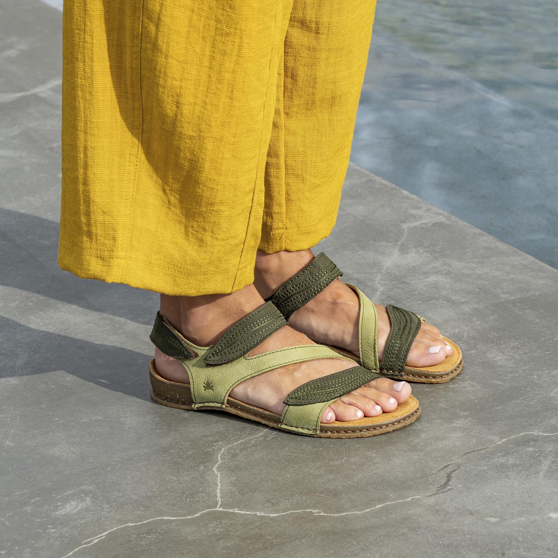 Sandalias N5810S NOBUCK LAVADO KAKI-CUERO/ PANGLAO color Kaki-cuero