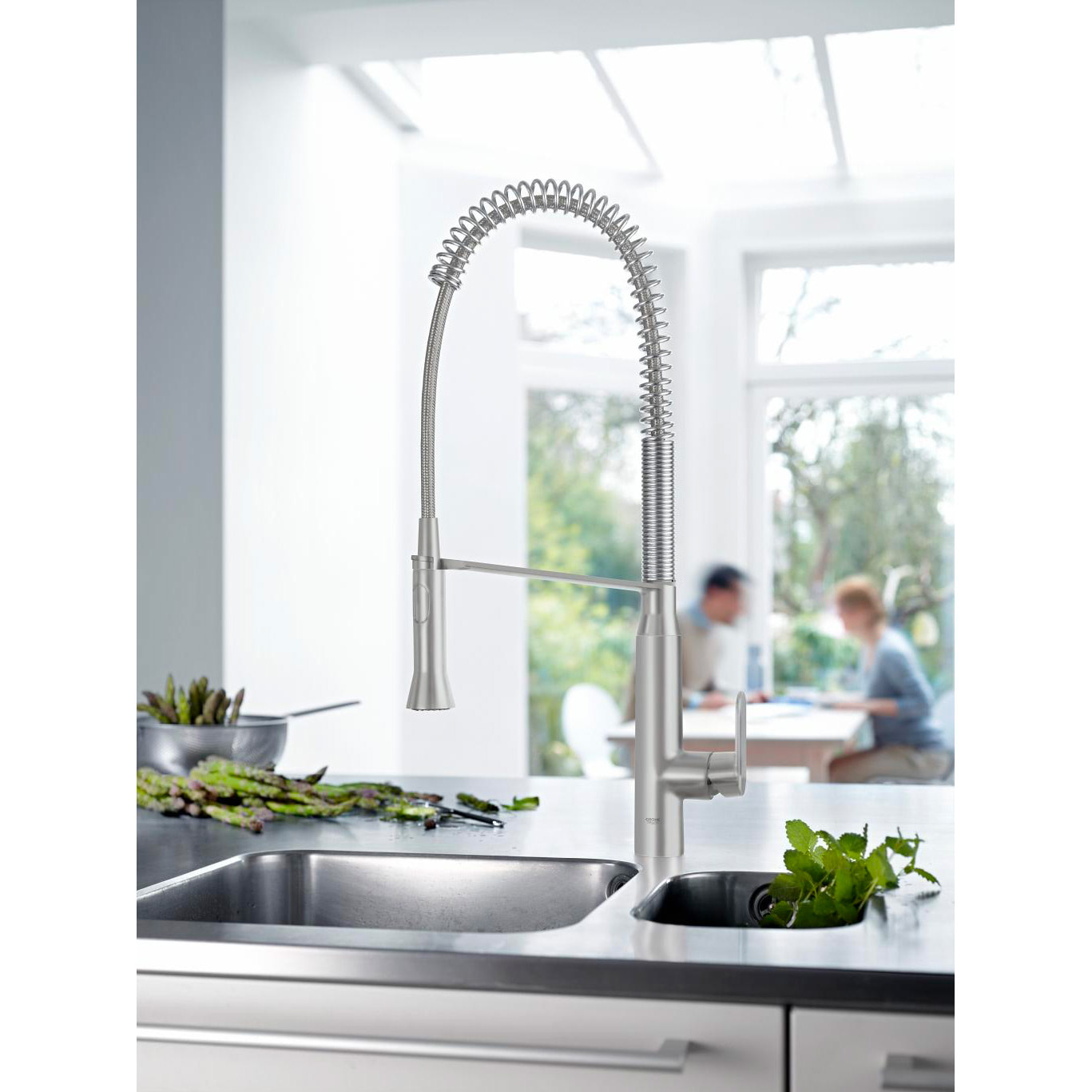 GROHE Mitigeur évier bec haut K7 - avec ressort - 2 jets - H : 67,4 cm
