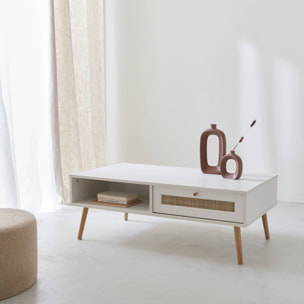 Table basse en cannage 110x59x39cm - Bohème - Blanc. 1 tiroir. 1 espace de rangement. pieds scandinaves