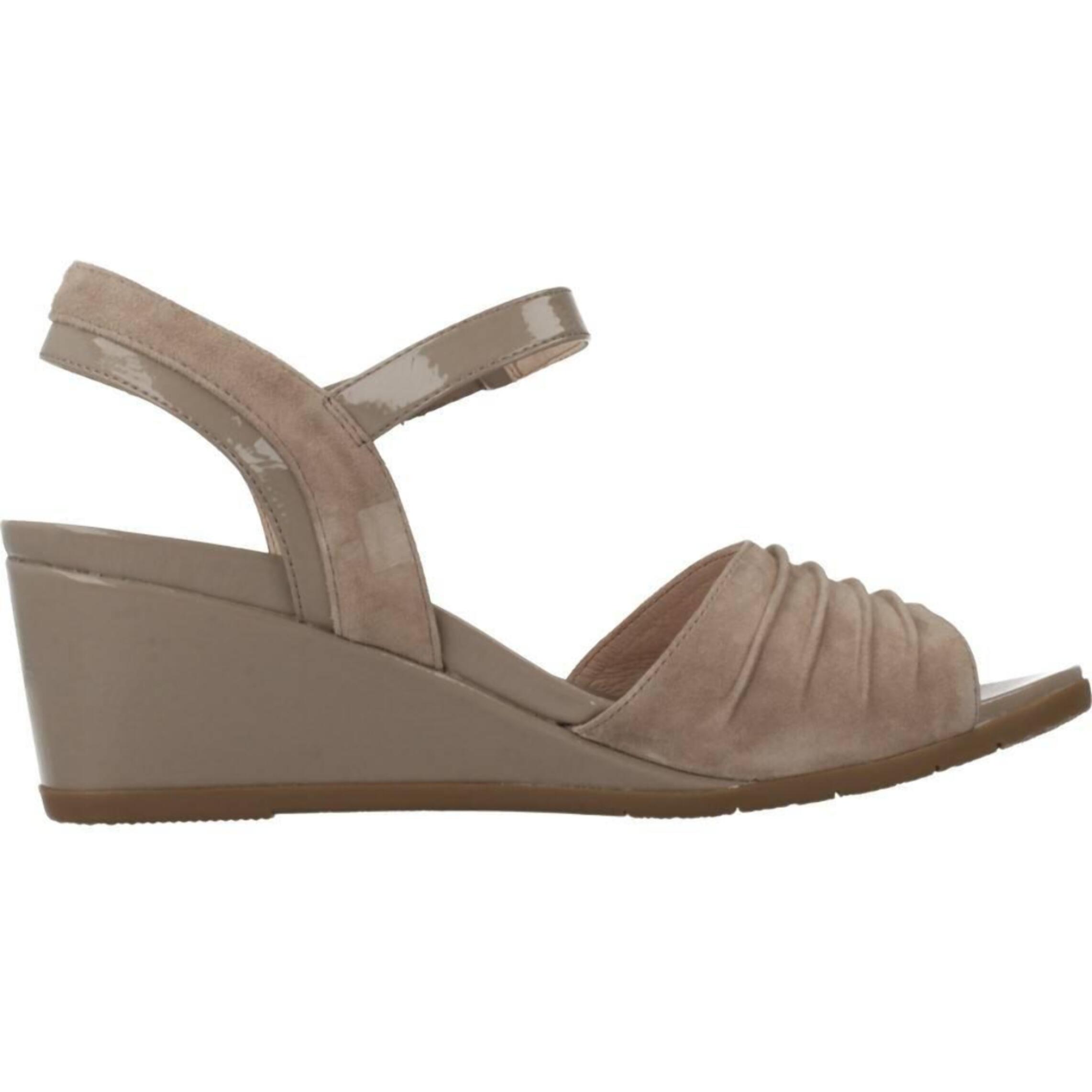 Sandalias Mujer de la marca STONEFLY  modelo SWEET III 12 GOAT MARRON