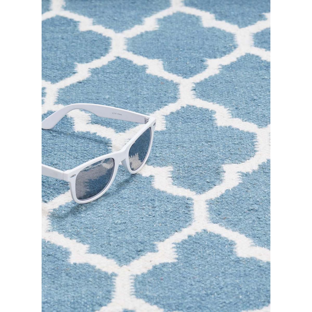 Tapis Kilim tissé à la main en laine motif Géométrique bleu et blanc