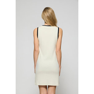 Vestido color crudo acanalado con parche náutico