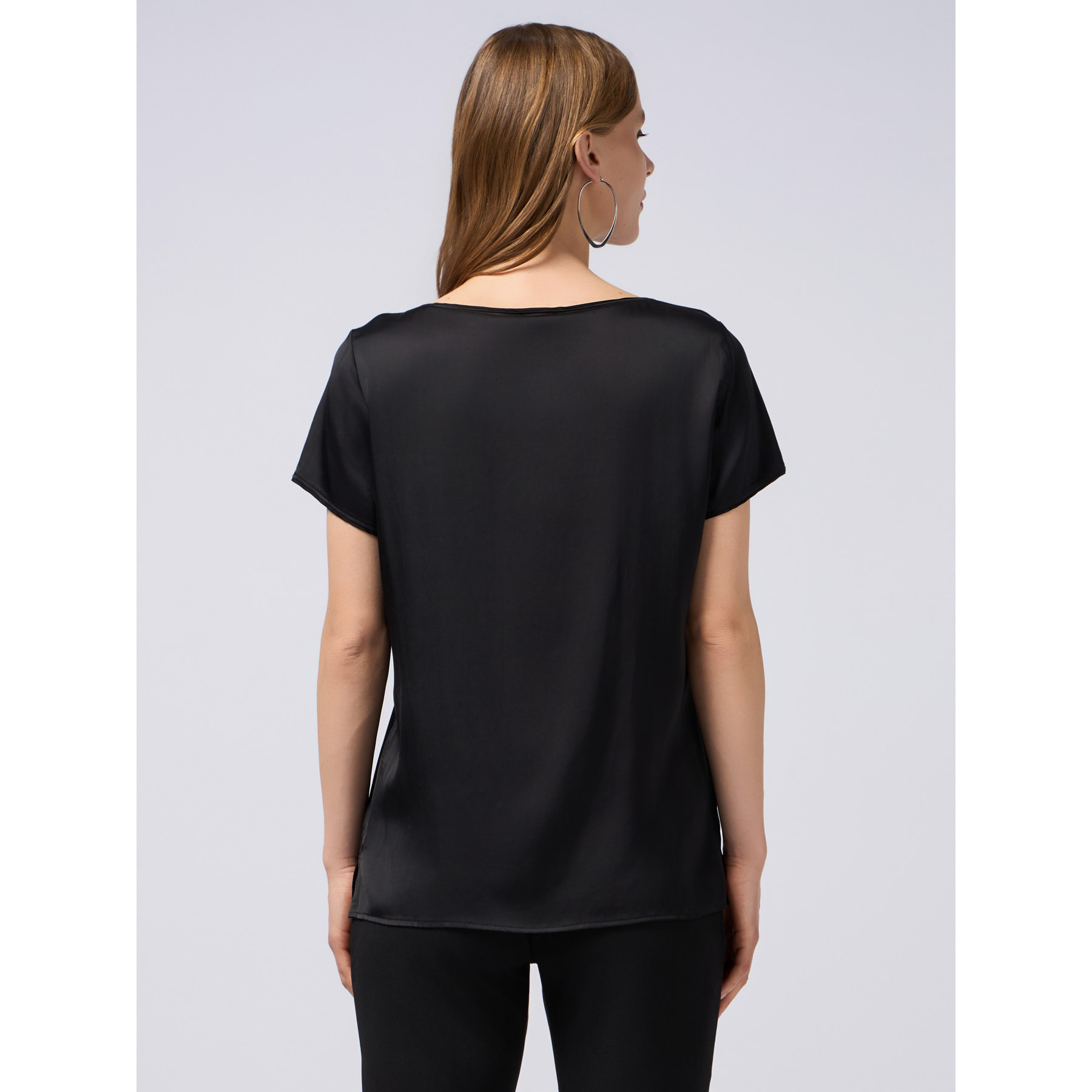 Oltre - Camiseta de raso mezcla de viscosa - Negro