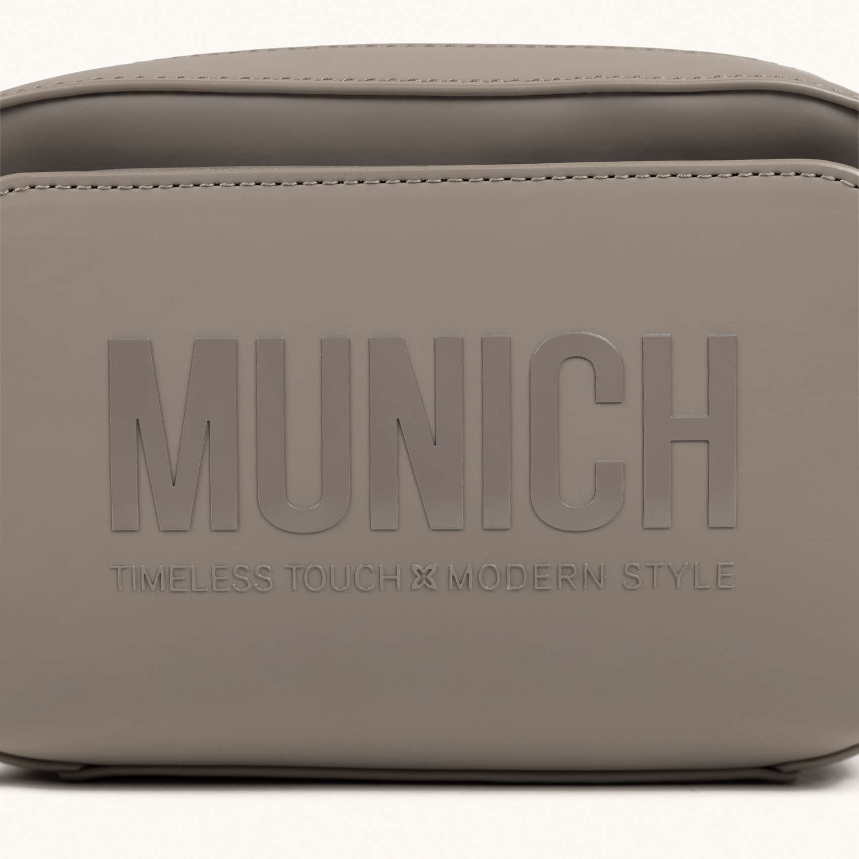 Bandolera Sostenible con Logotipo en Relieve CROSSBODY CAMERA ESSENCE RECYCLED