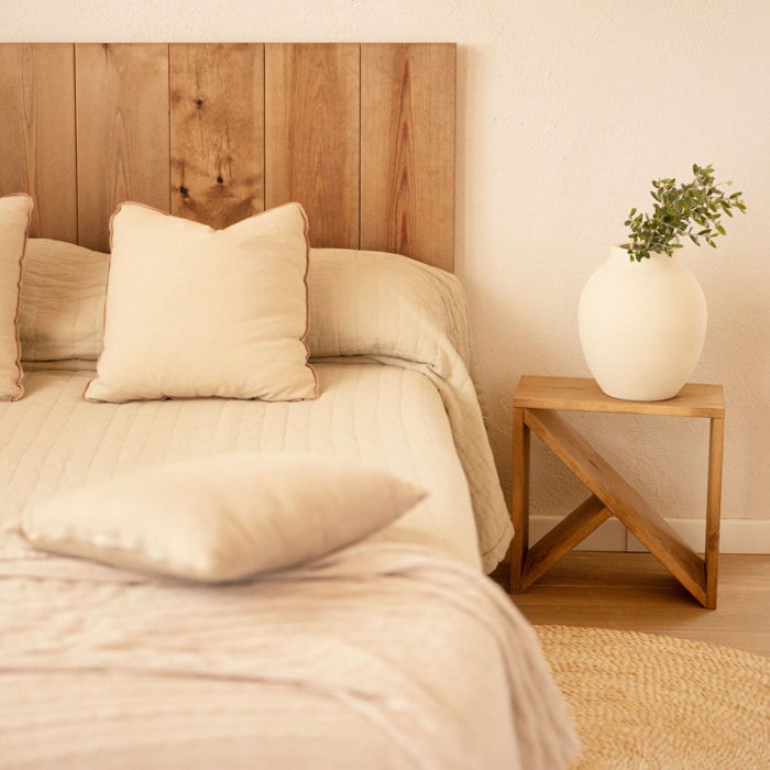 Table de chevet ou table d'appoint en bois massif ton chêne foncé en différentes tailles