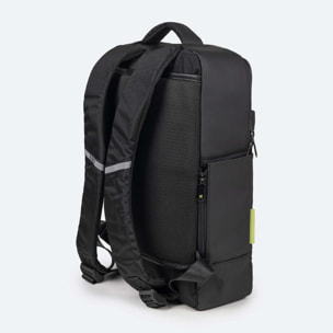 Mochila Negra de Gran Capacidad con Compartimento para Botella JUNGLE BACKPACK SQUARE