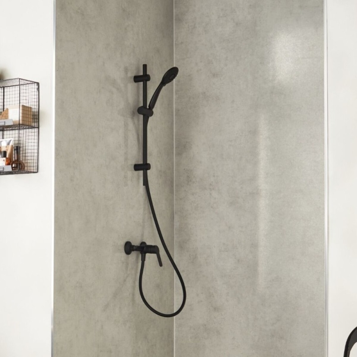 Pack mitigeur de douche mécanique Aimé noir + barre + pommeau de douche