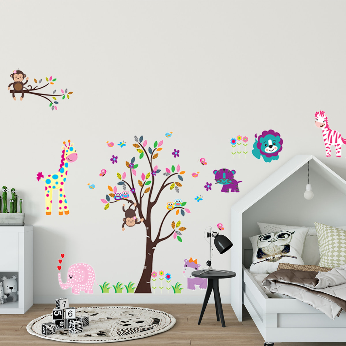 Stickers Muraux décoration adhésifs Les petits animaux jouent dans le jardin