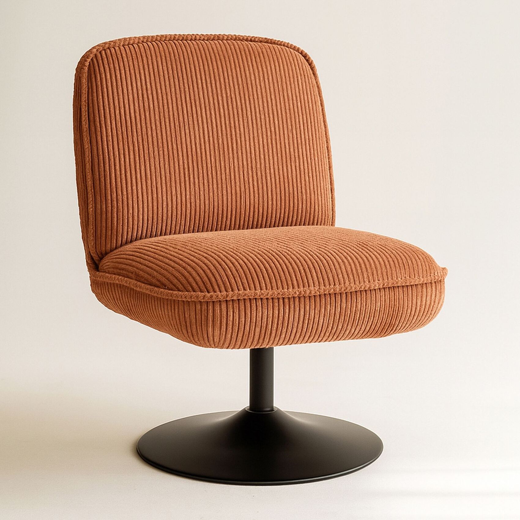 Fauteuil pivotant en velours terracotta et pied en métal noir FUNKY