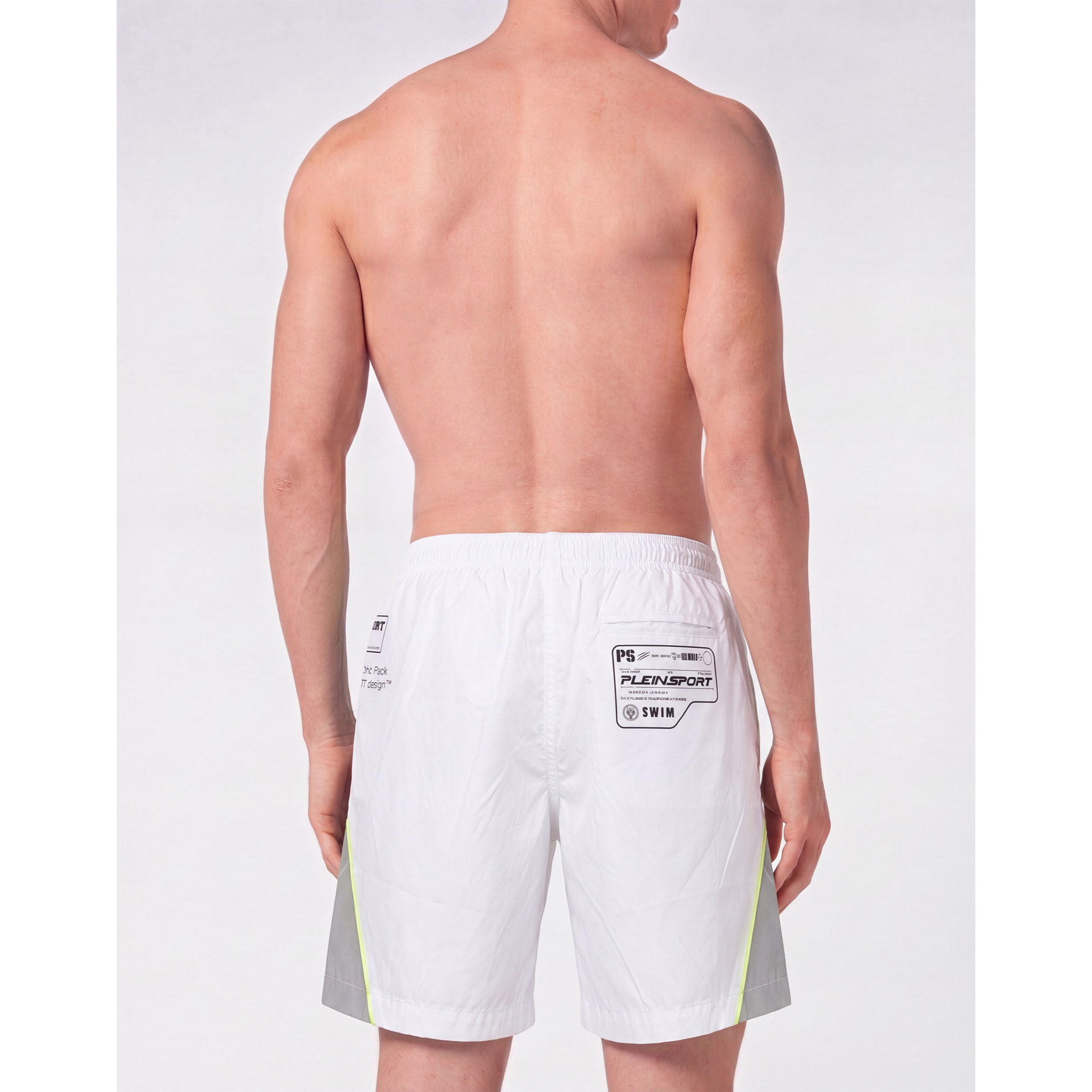 PLEIN SPORT Pantalones cortos