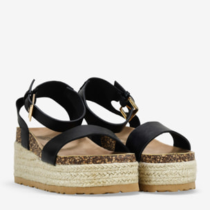 Sandalias de plataforma negras con esparto