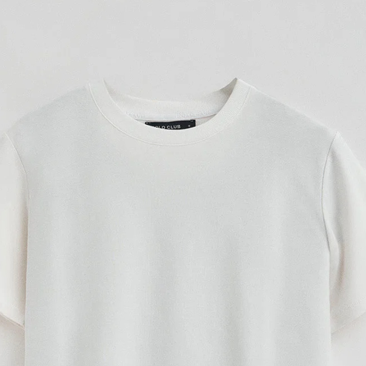 Camiseta Amore blanca con parche personalizado Polo Club