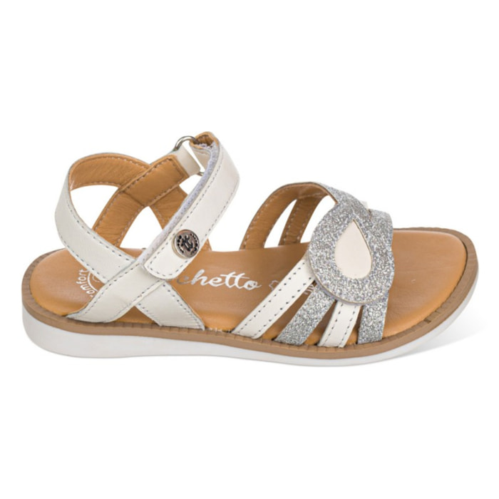 Sandalia en piel con velcro