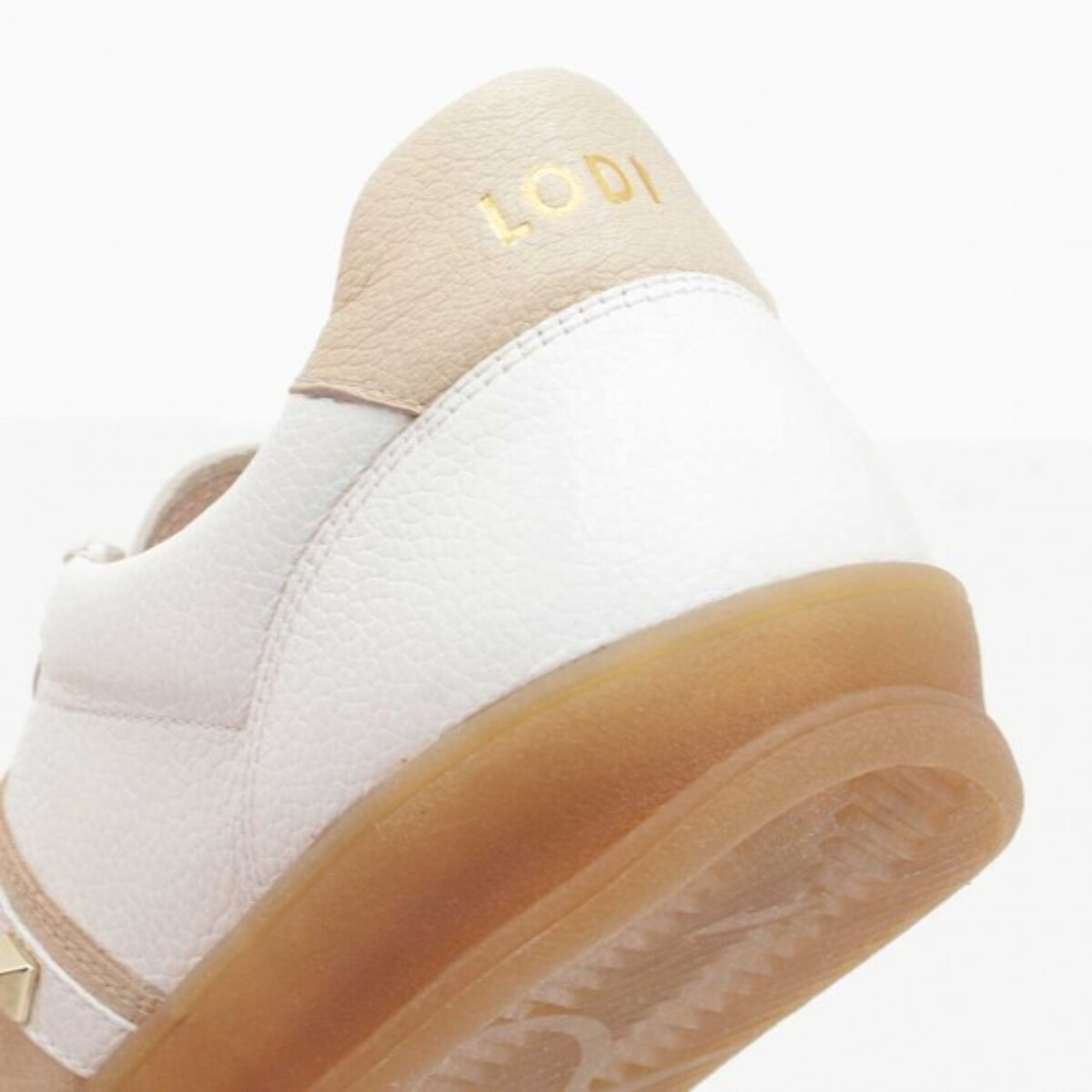 ZAPATILLAS BLANCAS CAR5630