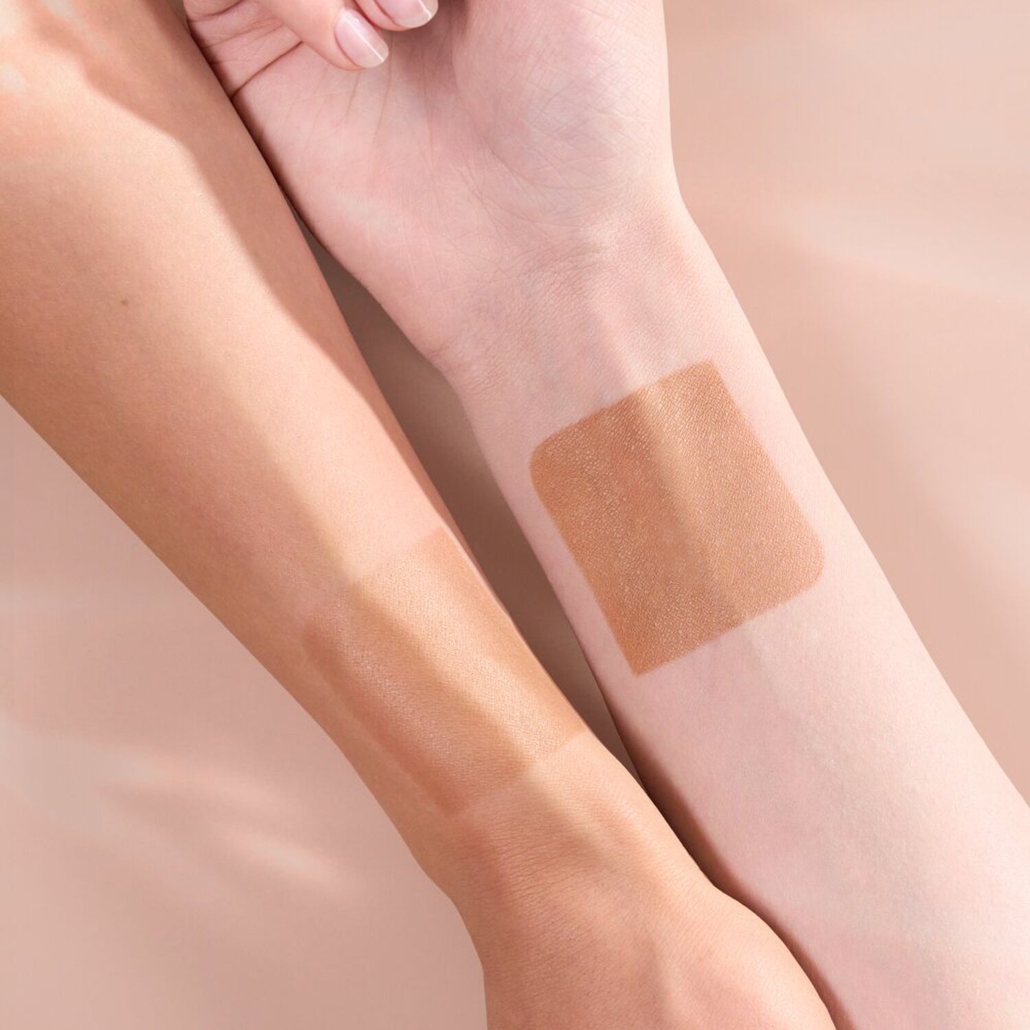 Holiday Skin Luminous Bronzer - Poudre Bronzante Illuminatrice Waterproof