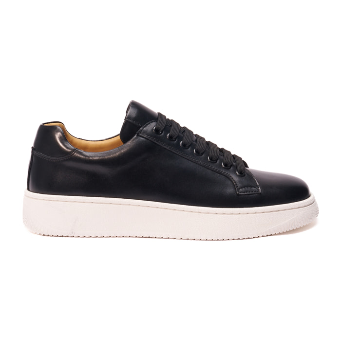 Sneaker British Passport Nero