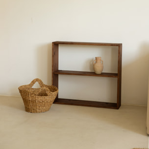 Estantería de madera maciza tono nogal con 1 estante Alto: 74 Largo: 80 Ancho: 20