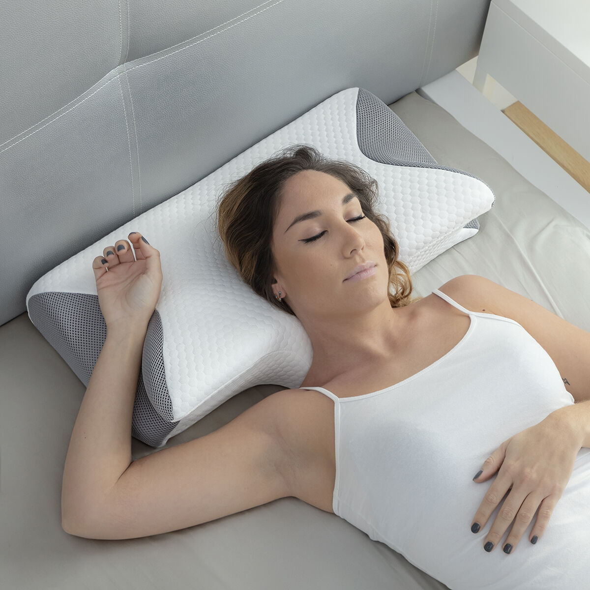 Almohada Viscoelástica Cervical con Contorno Ergonómico Conforti InnovaGoods - Blanco