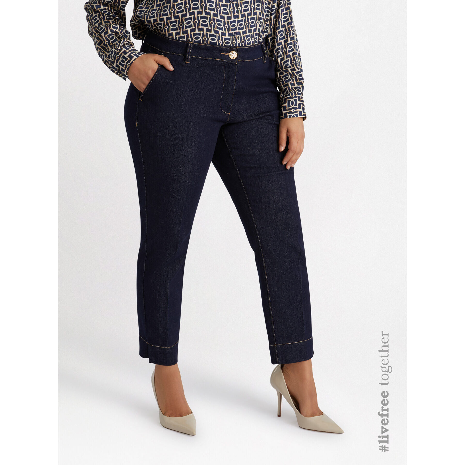 Fiorella Rubino - Vaqueros modelo chino - Azul