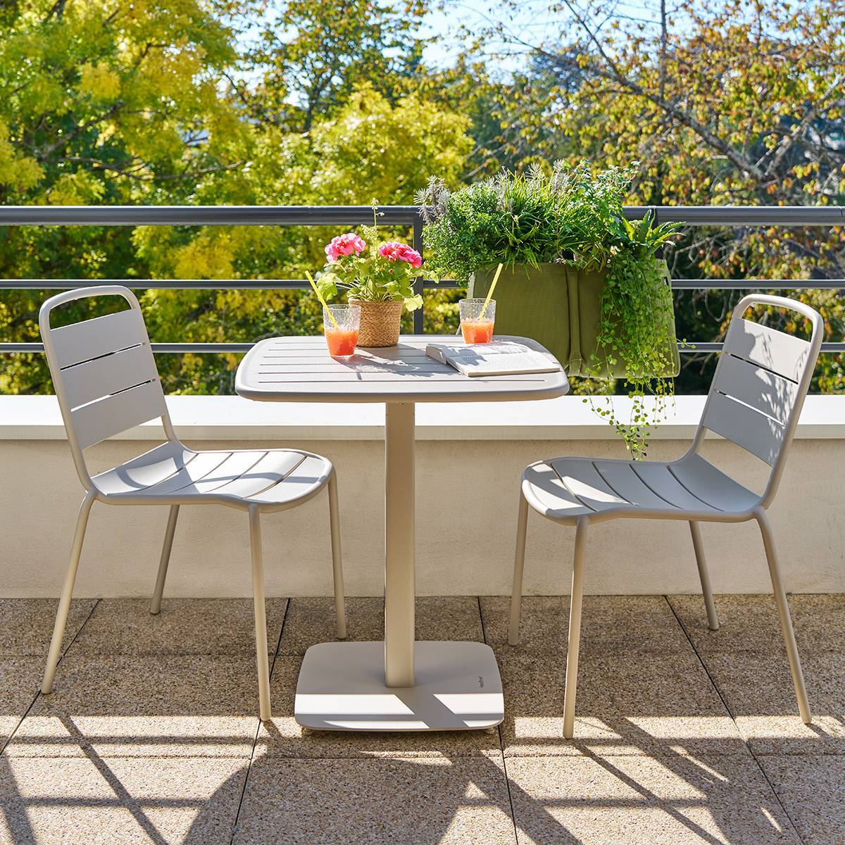Table de jardin 2 places Alegoria 70x70cm argile