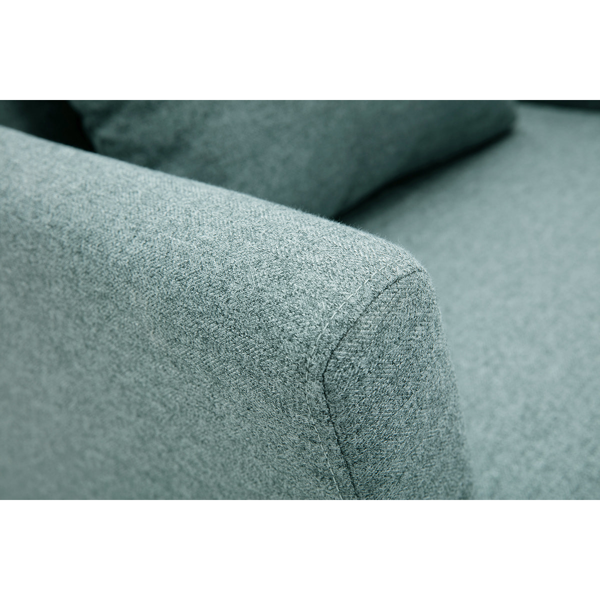 Fauteuil scandinave déhoussable en tissu vert de gris et bois clair OSLO