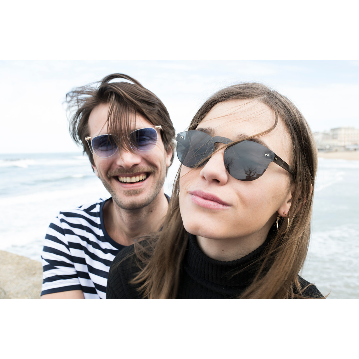 Gafas de sol OCEAN GENOVA - Blanco transparente / Azul cielo degradado y patillas de metal dorado mate