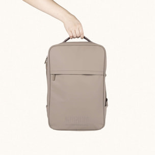 Mochila Minimalista Impermeable para Portátil 16" BACKPACK ESSENCE RECYCLED