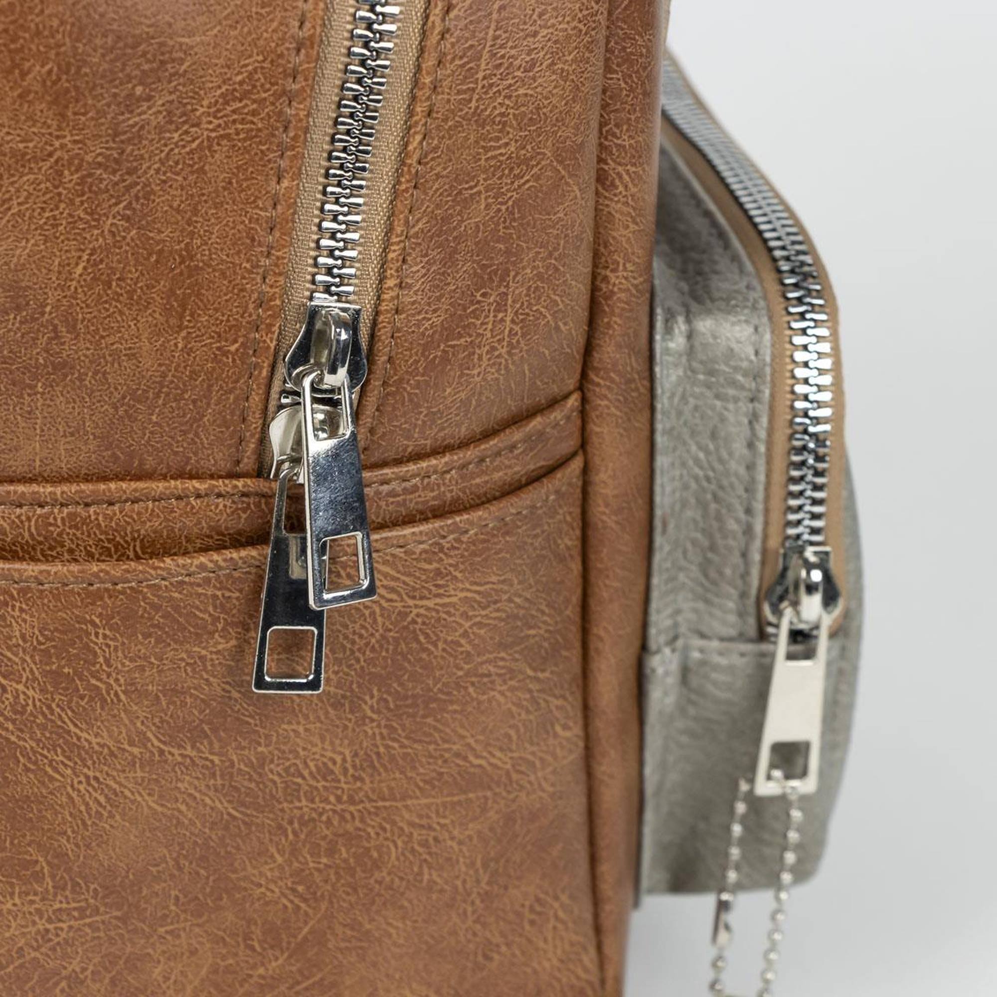 Mochila casual de guardianes de la galaxia - color marrón - 22.5x22.5x7.cm - fabricada en pu - estampado de groot