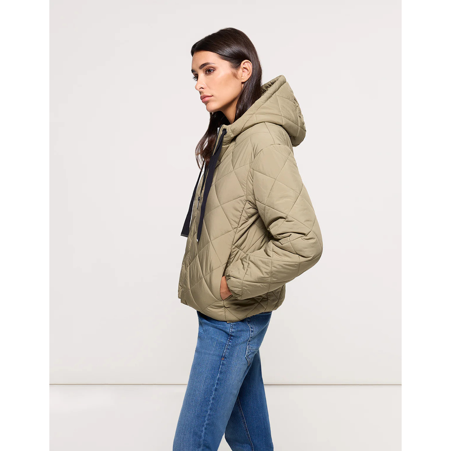 Chaqueta con Capucha Caqui - Dumosa